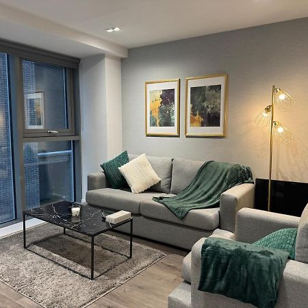 Modern 2-Bedroom Apartment In Heart Of Ліверпуль Екстер'єр фото